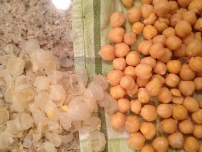 chickpeas peeled