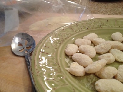 lightly dusted beans with semolina flour