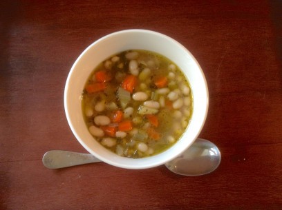 a beautiful bowl of traditional Greek bean soup - lefki fusillade